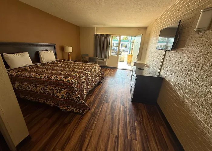 Motel Economy *